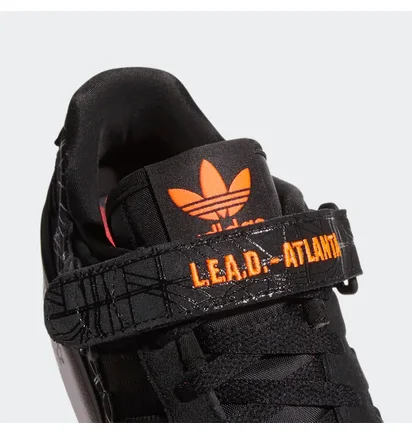 Кросівки чоловічі Adidas Forum Low Atlanta Black/Orange Gz6604