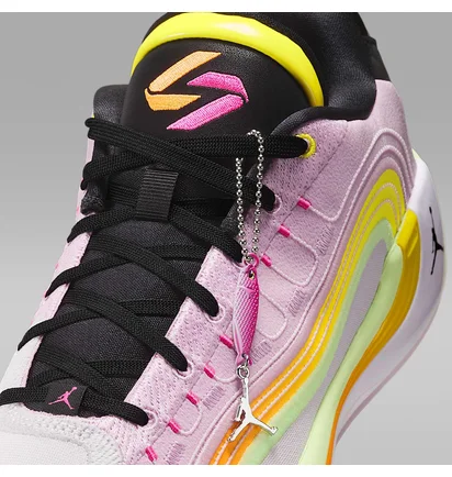Кросівки чоловічі Nike Luka 4 Gone Pink/Multi IB7903-600