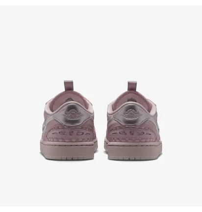 Кроссовки женские Air Jordan 1 Violet HQ2186-601