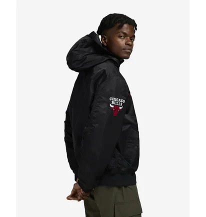 Бомбер мужской Alpha Industries Chicago Bulls Black 60564085