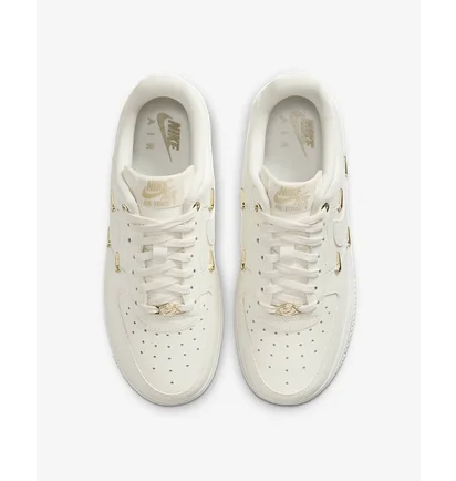 Кроссовки женские Nike Air Force 1 07 Lx Beige FV3654-111