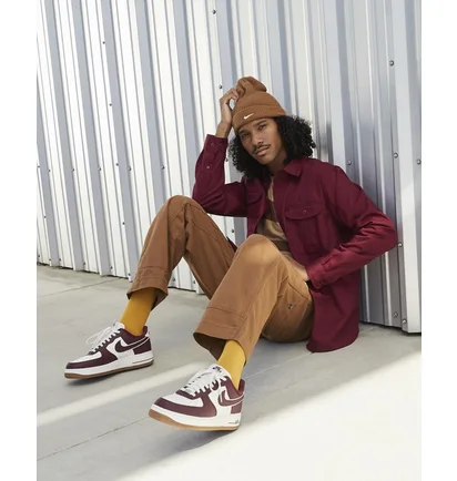 Кросівки чоловічі Nike Air Force 1 07 Lv8 Se Varsity Casual Shoes Bordo/White Dq7659-102