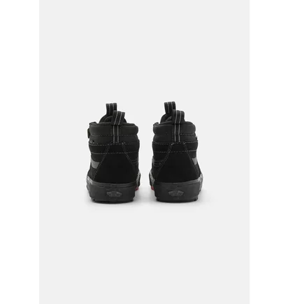Кеди унісекс Vans Mte Sk8-Hi Waterproof Black VN000CVTBKA