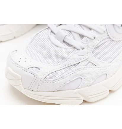 Кроссовки женские Adidas Astir White HQ6775