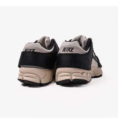 Кроссовки женские Nike Zoom Vomero 5 Wolf Grey Black/White FJ5474-133