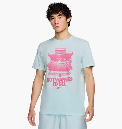 Футболка чоловіча Nike Sportswear Light Blue HV9803-474