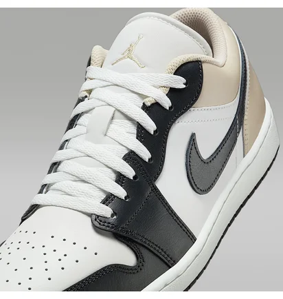 Кросівки чоловічі Air Jordan 1 Low White/Black 553558-153