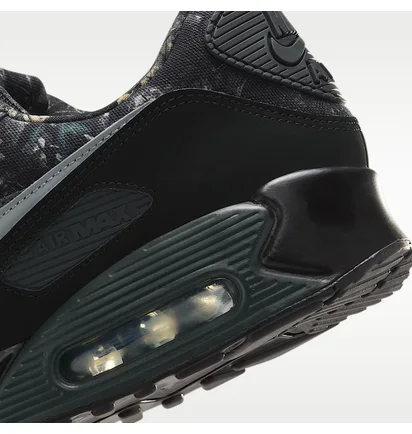 Кросівки чоловічі Nike Air Max 90 MenS Shoes Black/Grey IQ0300-001