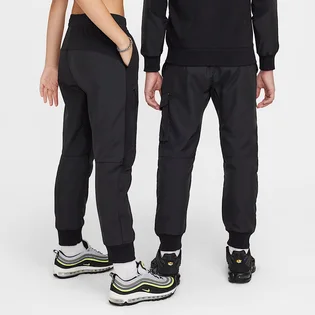 Штани дитячі Nike Sportswear City Utility Easyon Therma-Fit Black HF4211-010