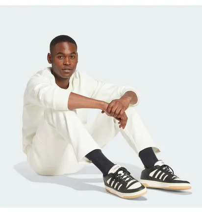 Штаны мужские Adidas All Szn Fleece Graphic Loose Sportswear White JJ3664