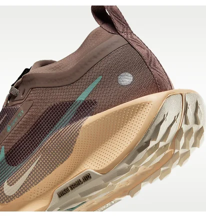 Кросівки унісекс Nike Pegasus Trail 5 Gtx Brown FQ0912-200