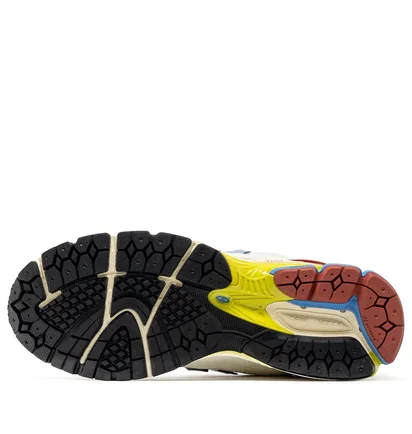 Кросівки чоловічі New Balance 1906R Yellow/Pink M1906RVB