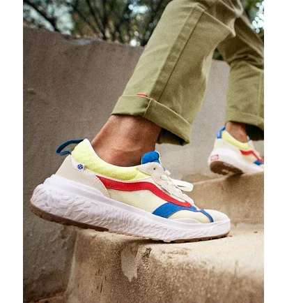 Кроссовки унисекс Vans Ultrarange Neo Vr3 Beige VN000BCEBJW