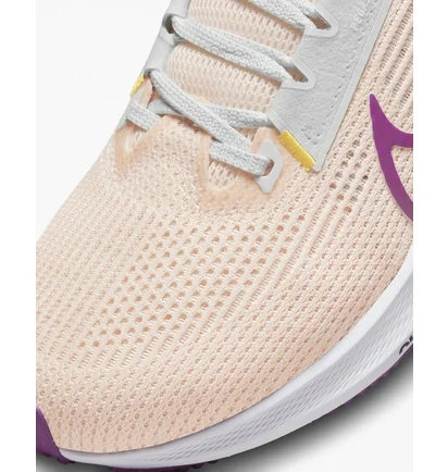 Кроссовки женские Nike Pegasus 40 Peach DV3854-800