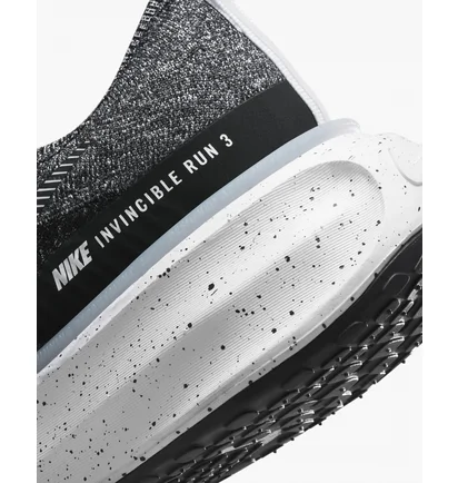 Кросівки чоловічі Nike Invincible 3 MenS Road Running Shoes Black DR2615-002