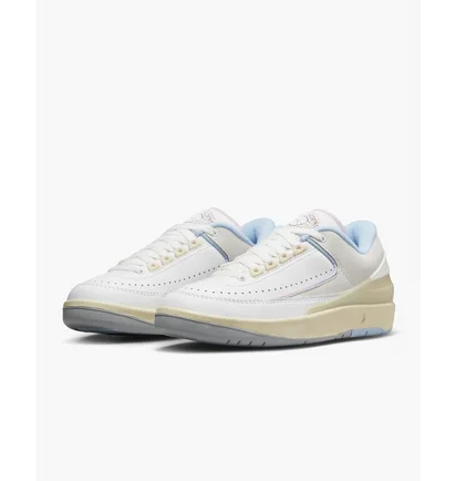 Кросівки жіночі Air Jordan Air 2 Retro Low Shoes White DX4401-146