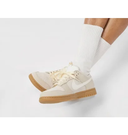 Кроссовки женские Nike Dunk Low Beige FQ8147-104