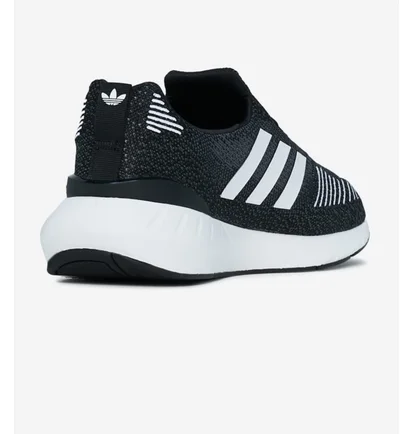 Кросівки жіночі Adidas Swift Run 22 Black Gv7971