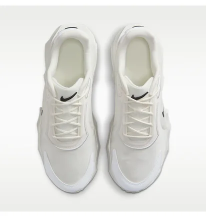 Кроссовки женские Nike Aura Edge White HQ7025-101