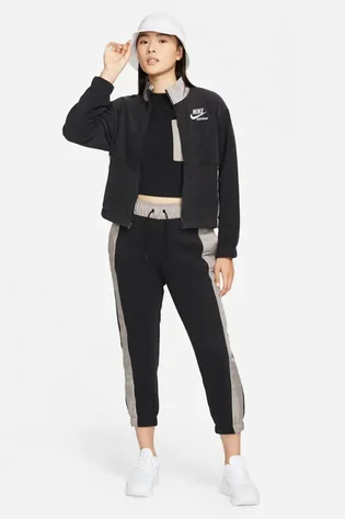 Кофта женская Nike Wmns Plush Jacket Grey Dd5712-010