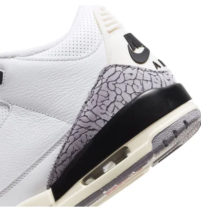 Кросівки чоловічі Air Jordan 3 Retro White Cement Reimagined White DN3707-100