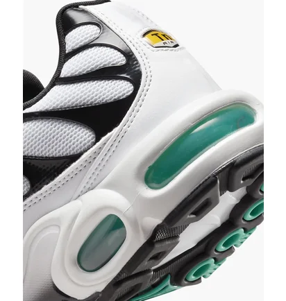 Кроссовки мужские Nike Mens Shoes White 604133-148