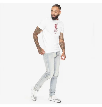 Футболка чоловіча Nike Liverpool 22/23 Crest Ss Tee White DM3482-100