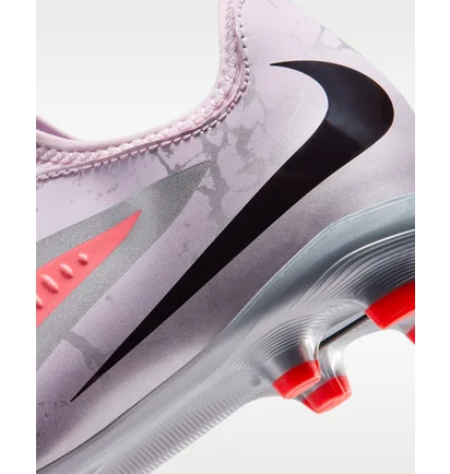Бутси дитячі Nike Phantom 6 Low Academy Metallic/Pink IF6944-600