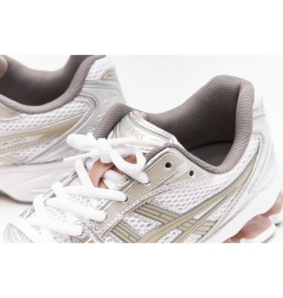 Кросівки унісекс Asics Gel-Kayano 14 White/Metallic 1202A056-106
