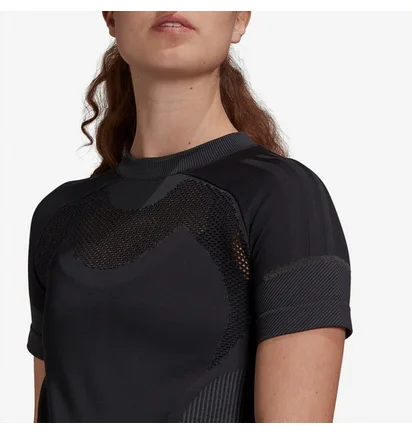 Футболка жіноча Adidas Primeknit T-Shirt Black GK3754