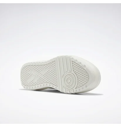 Кроссовки женские Reebok Club C Extra White Hq2126