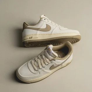 Кросівки жіночі Nike Air Force 1 07 Beige HF4263-133
