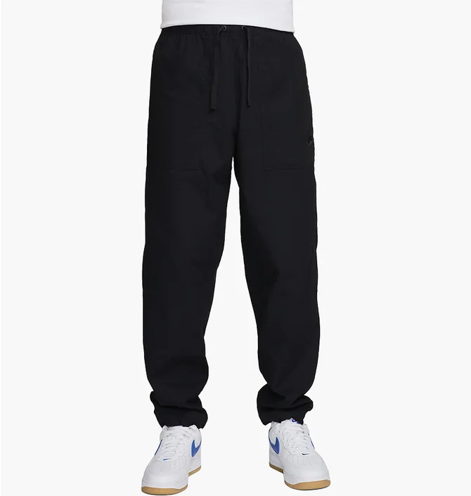 Штани чоловічі Nike Club Black FN3096-010