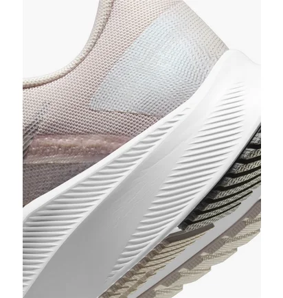 Кроссовки женские Nike Quest 4 Premium Grey DA8723-002