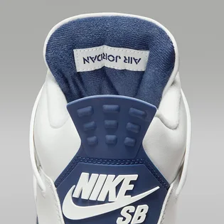 Кроссовки мужские Air Jordan 4 Retro Sb White DR5415-100