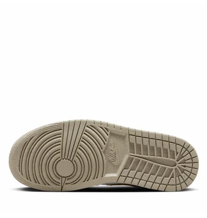 Кросівки жіночі Air Jordan 1 Low Se Beige/White FN3722-701