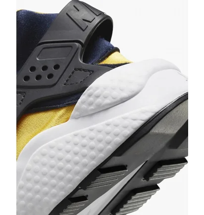 Кросівки чоловічі Nike Air Huarache White Dd1068-107