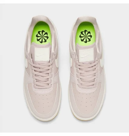 Кроссовки женские Nike Air Force 1 07 Next Nature Casual Shoes Pink FN6326-001