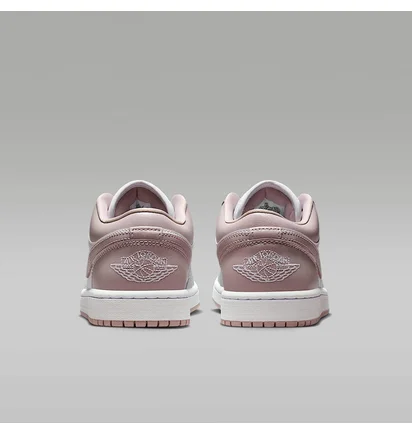 Кросівки жіночі Nike WomenS 1 Low Particle Rose Pink/White DC0774-606