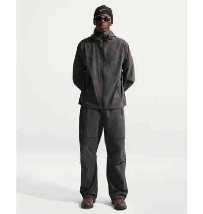 Ветровка мужская Nike Dri-Fit Woven Full-Zip Windrunner Black IU6965-060
