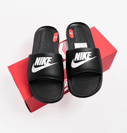 Тапочки чоловічі Nike Victori One Slide Black CN9675-002