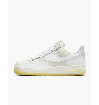 Кросівки жіночі Nike Air Force 1 07 Low Shoes Beige FQ0709-100