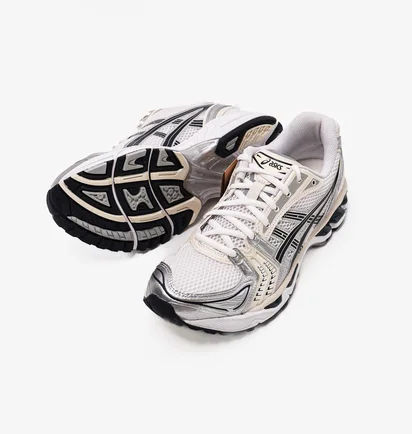 Кроссовки женские Asics Gel-Kayano 14 White/Metallic 1202A056-109