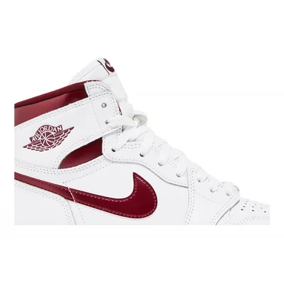 Кросівки чоловічі Air Jordan 1 Retro High White BQ4422-161