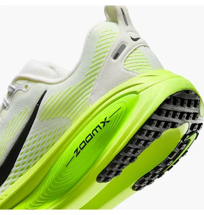 Кросівки жіночі Nike Air Zoom Vomero 18 Green HM6804-102