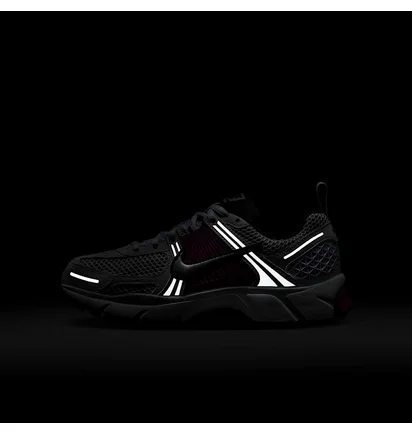 Кроссовки женские Nike Zoom Vomero 5 Gs White/Violet HF6998-102