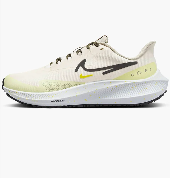 Кросівки жіночі Nike Pegasus Shield Weatherized Road Running Shoes Beige DO7626-100