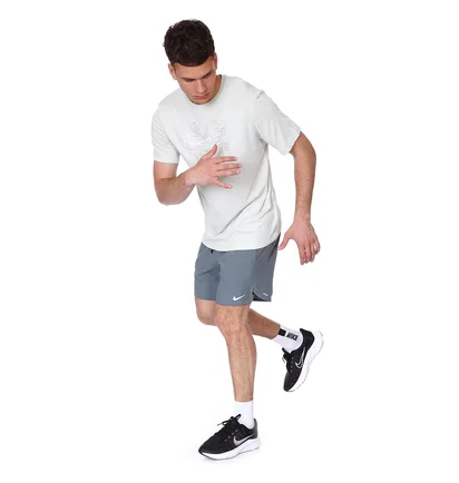 Футболка чоловіча Nike U Nk Df Tee Run Division Su22 White Dm5437-072