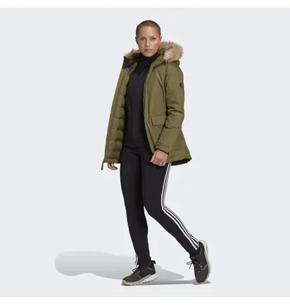 Парка женская Adidas Utilitas Hooded Parka Olive GT1692