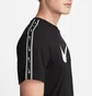 Футболка мужская Nike M Nsw Repeat Sw Ss Tee Black DX2032-011